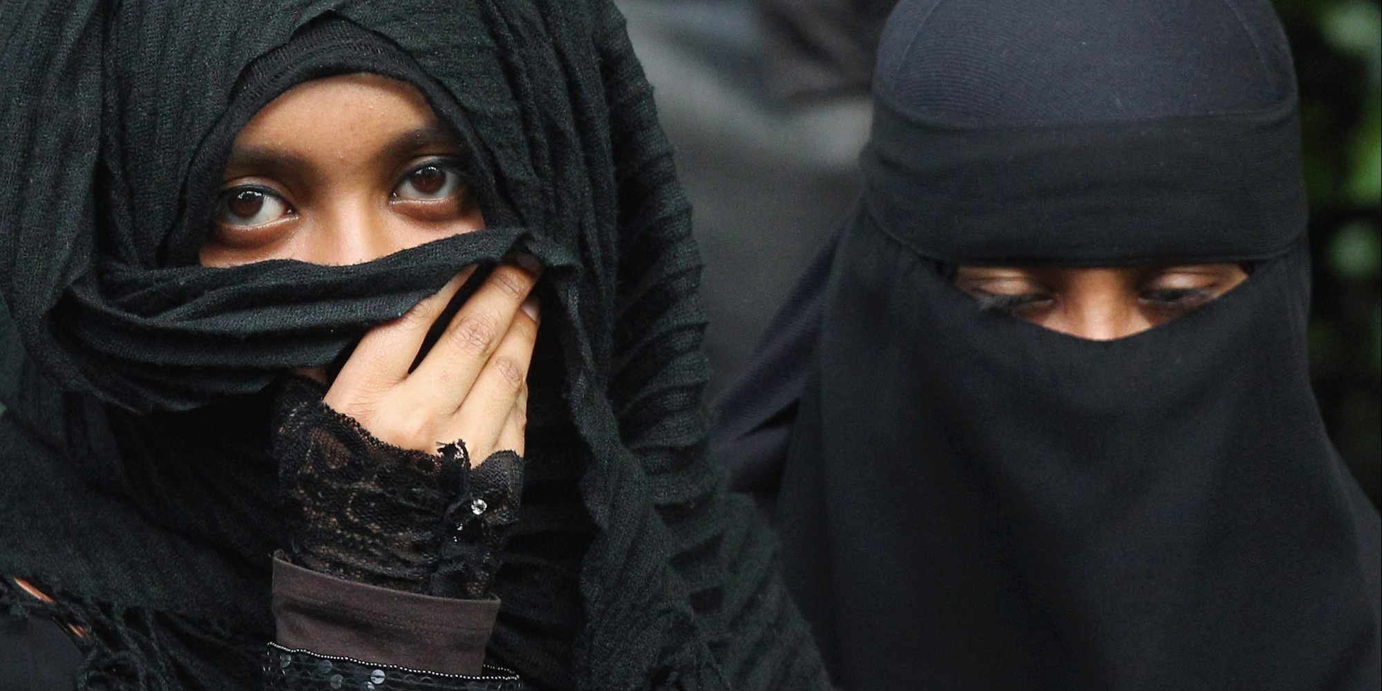 Вопрос арабу. Девушка в парандже. Вдова мусульманка. Рабыня в хиджабе. Хиджаб в Йемене.